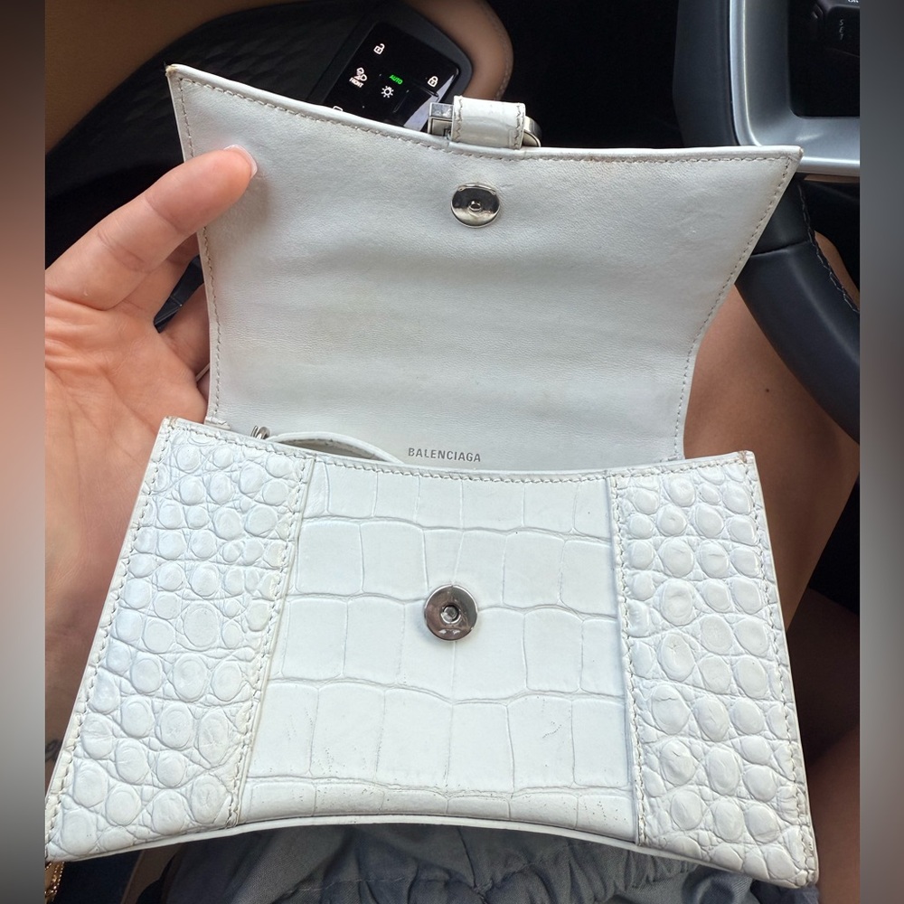 Balenciaga White Croc-Embossed Crossbody Bag - Picture 8 of 13